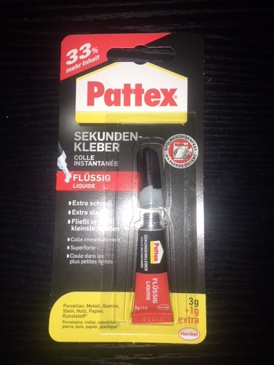 Sekundenkleber Pattex / flüssig